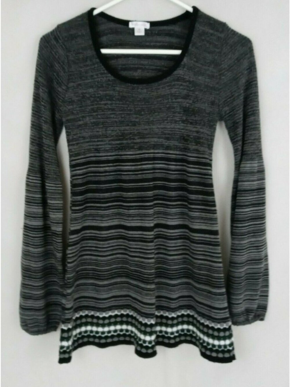 Xhilaration Women's Black & Gray Striped Long Sleeve Sweater Shirt Size Medium